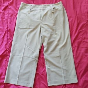Womens Capris